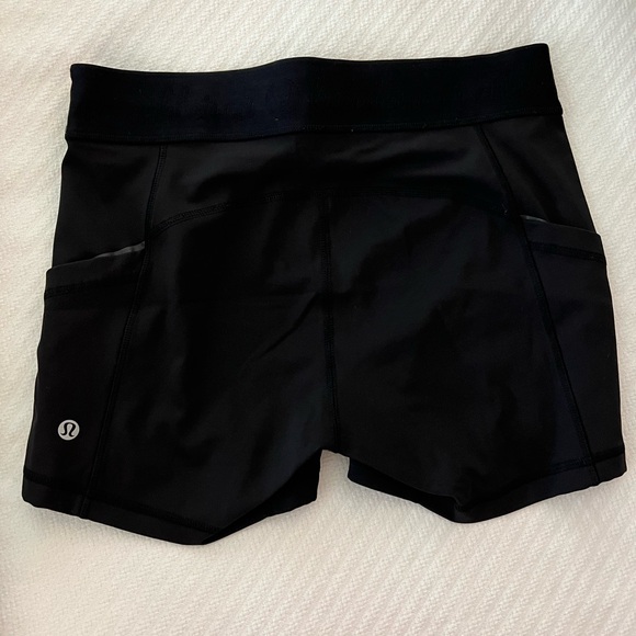 Lululemon Biker Style Shorts with Pockets - Picture 4 of 6